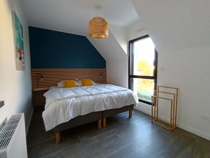 Maison - 230 m² - 9 pièces