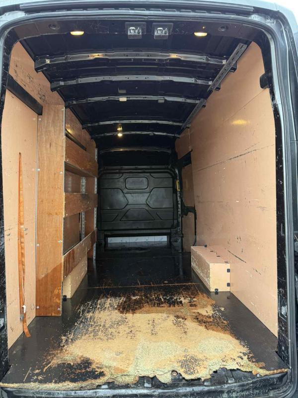 Ford Transit Fourgon 350 L2h2 2.0 TDCi 16v 170 Cv. Tva Recuperable