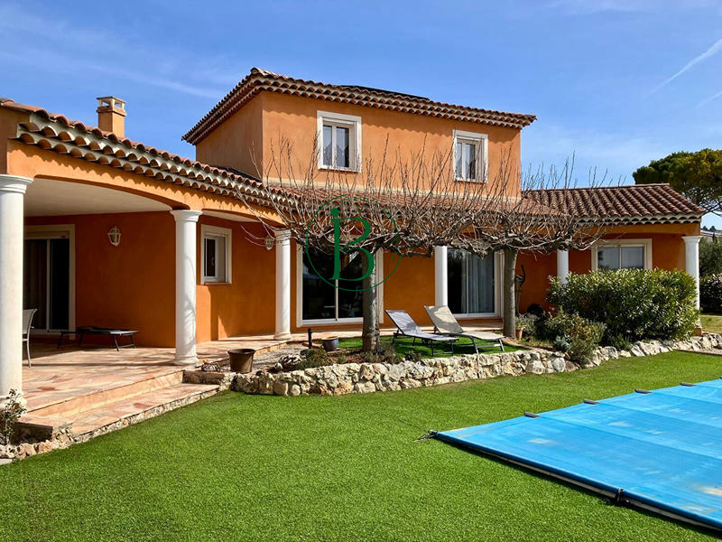 Villa - 175 m² - 6 pièces