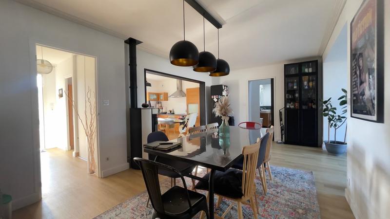 Maison traditionnelle - 160 m² - 6 pièces