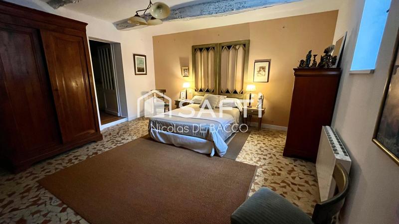 Maison - 296 m² - 9 pièces