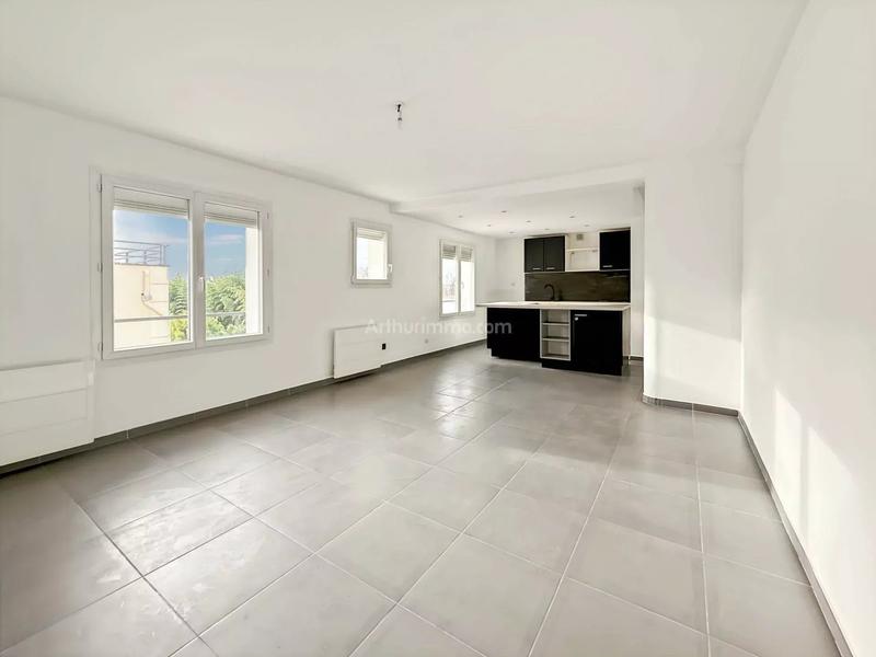 Appartement - 90 m² - 4 pièces