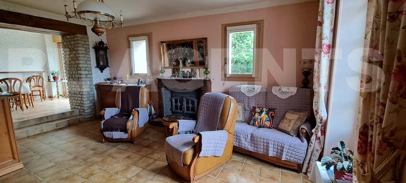 Maison traditionnelle - 167 m² - 6 pièces