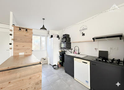 Maison - 92 m² - 4 pièces