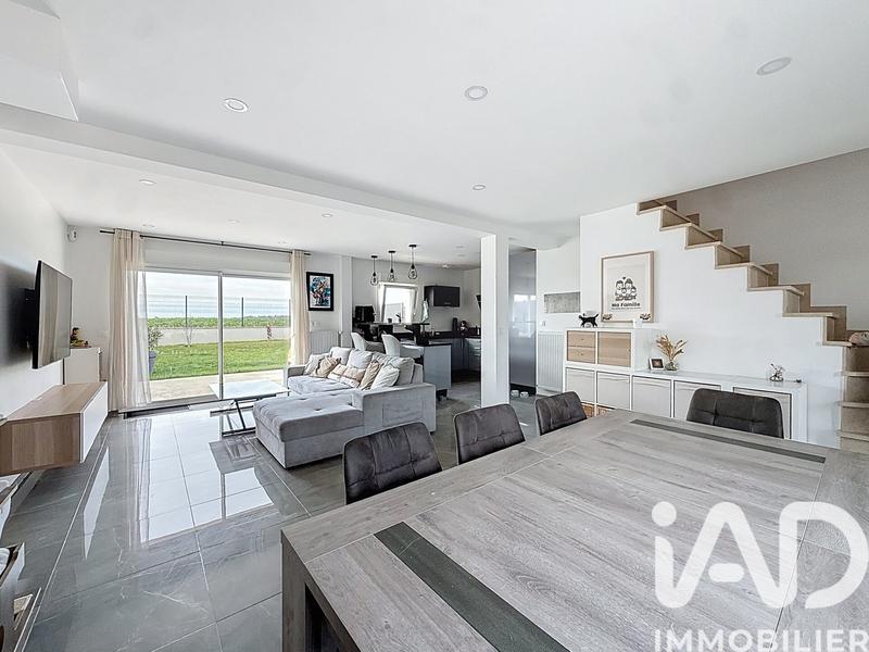 Maison - 106 m² - 5 pièces