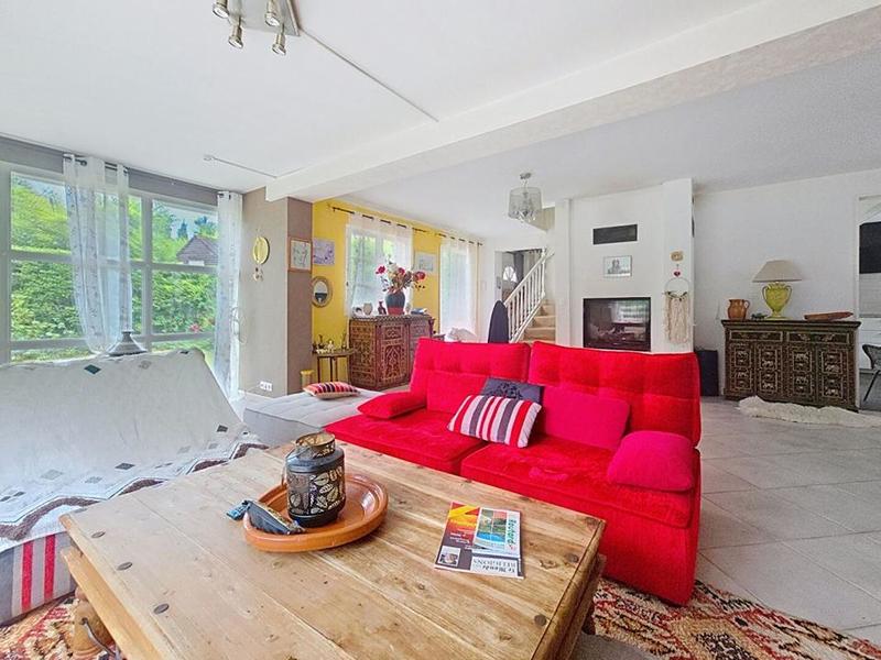 Maison - 144 m² - 8 pièces