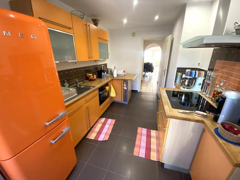 Appartement - 81 m² - 3 pièces