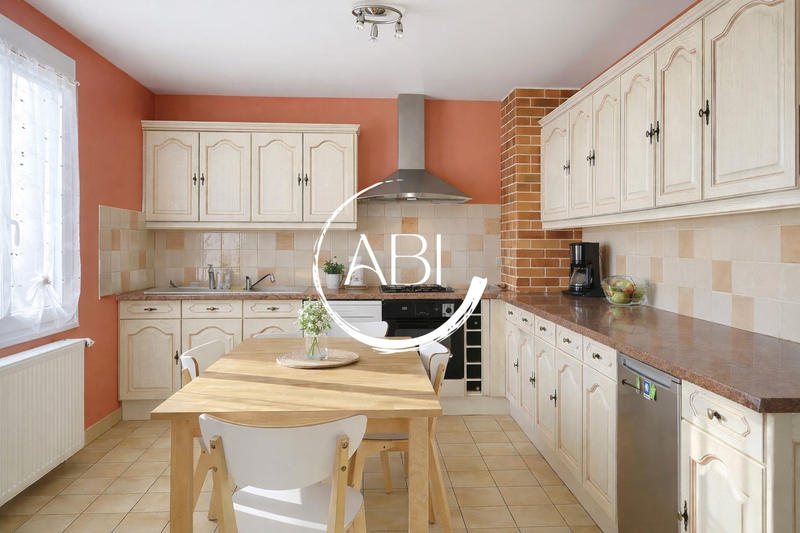 Maison traditionnelle - 115 m² - 5 pièces