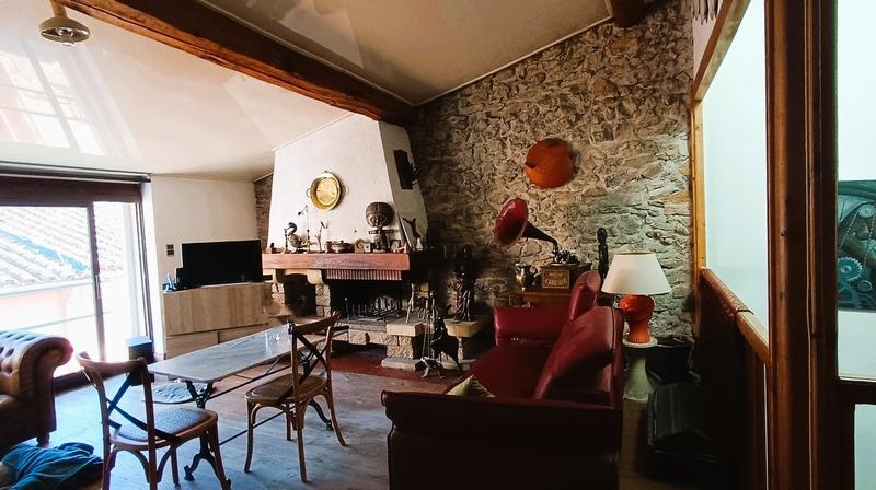 Maison - 180 m² - 5 pièces