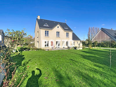 Maison - 200 m² - 7 pièces