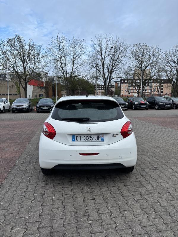 Peugeot 208 1.6 e-HDi Fap s&amp;S 92 cv