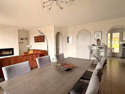 Maison - 143 m² - 5 pièces