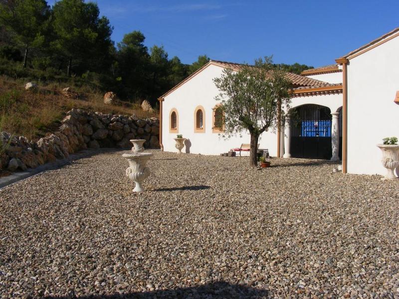 Demeure - 225 m² - 7 pièces