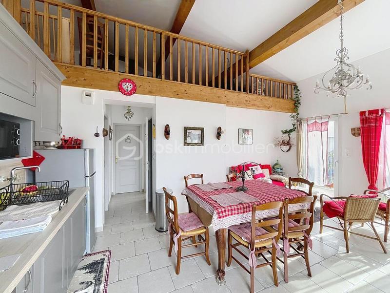 Maison - 137 m² - 7 pièces