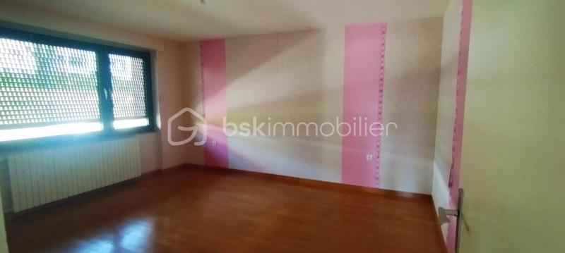 Immeuble - 242 m² - 12 pièces