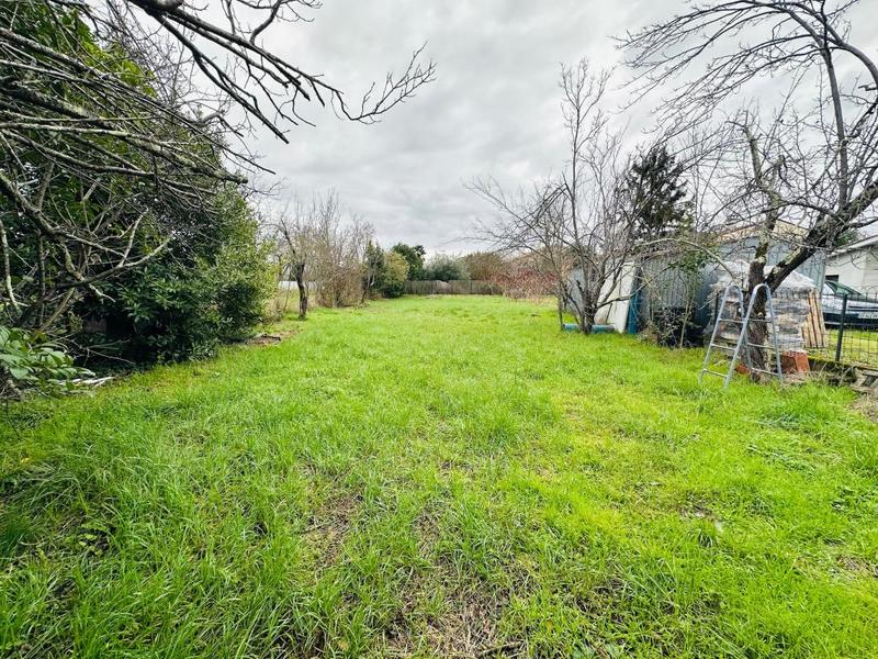 Terrain - 1 320 m²