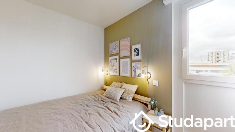 Chambre - 9 m² - 1 pièce