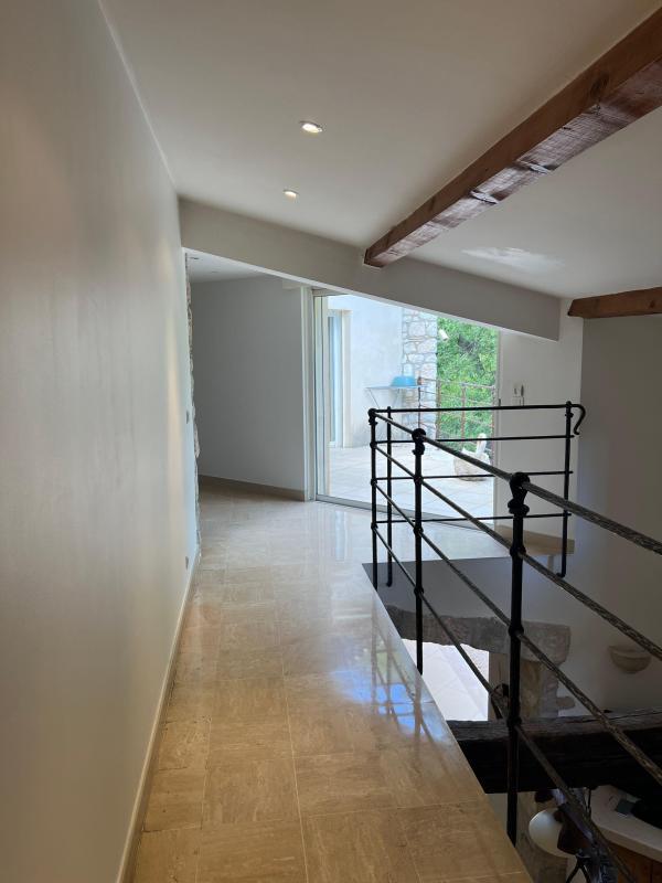 Maison - 222 m² - 5 pièces