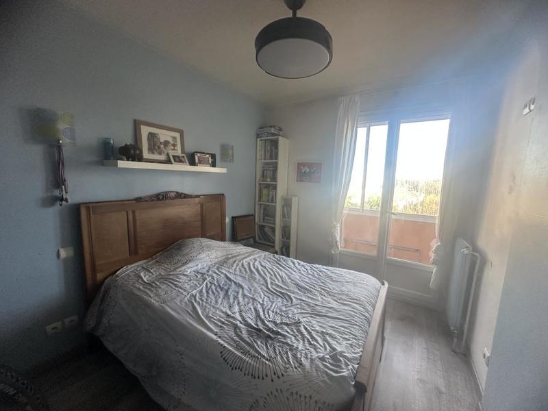 Appartement ancien - 74 m² - 4 pièces