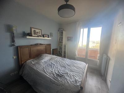 Appartement ancien - 74 m² - 4 pièces