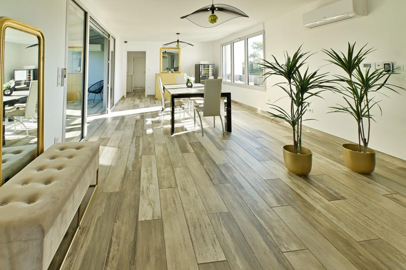 Appartement - 199 m² - 5 pièces