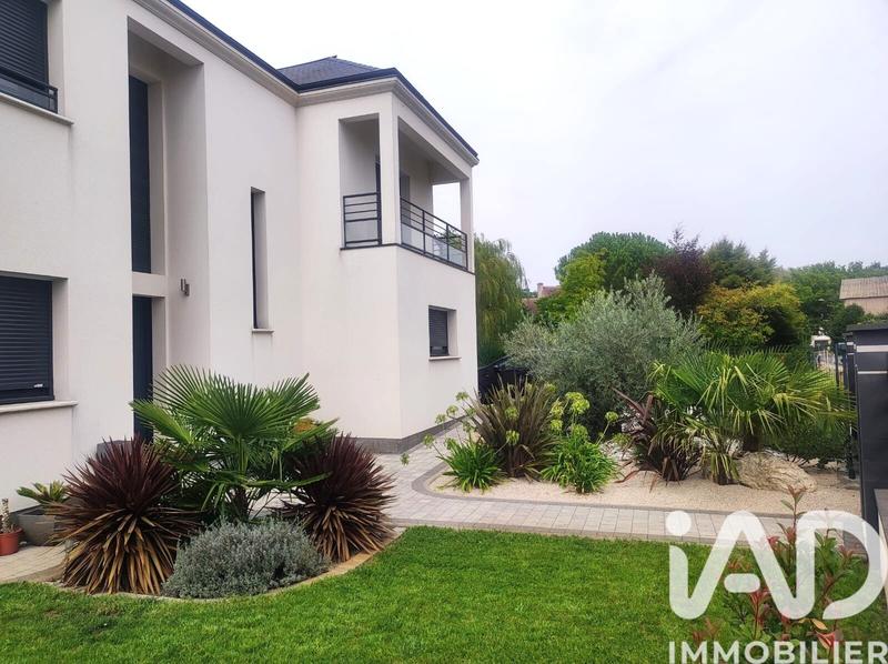 Maison - 188 m² - 9 pièces