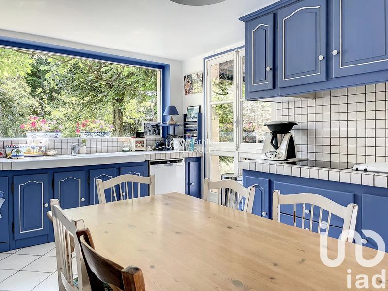 Maison de ville - 270 m² - 9 pièces