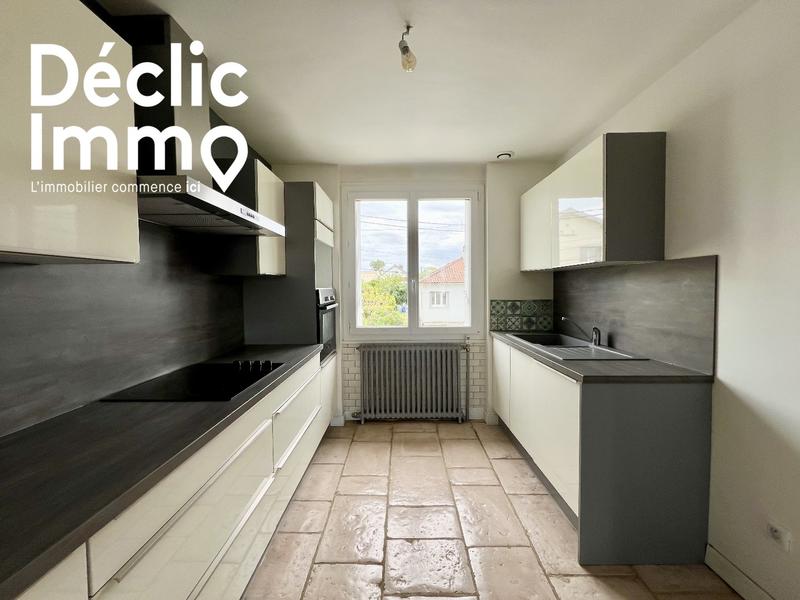 Maison - 199 m² - 9 pièces