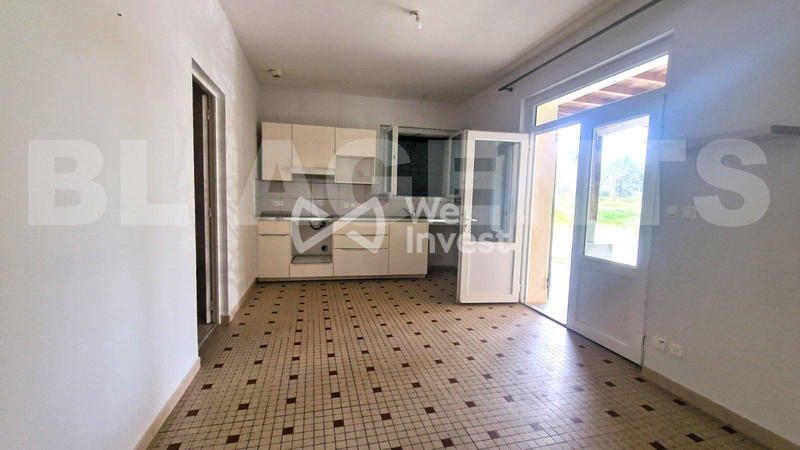 Maison - 228 m² - 6 pièces