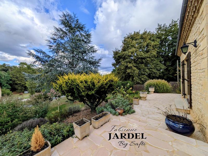 Maison - 174 m² - 5 pièces