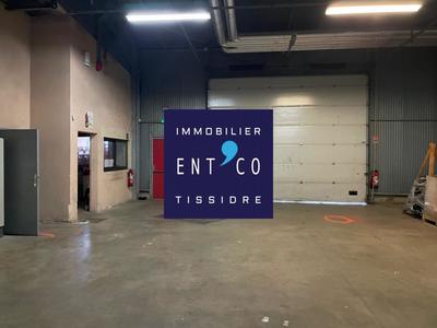 Entrepôt - 1 345 m²