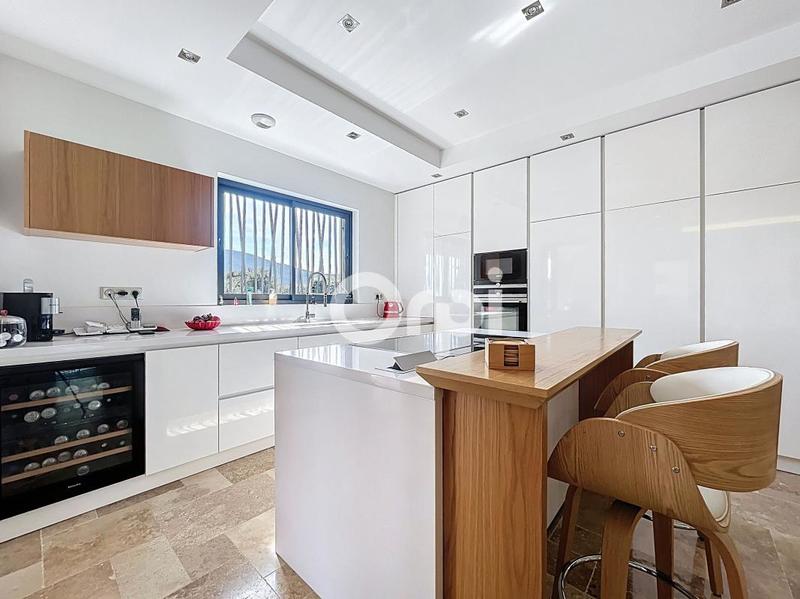 Villa - 160 m² - 4 pièces