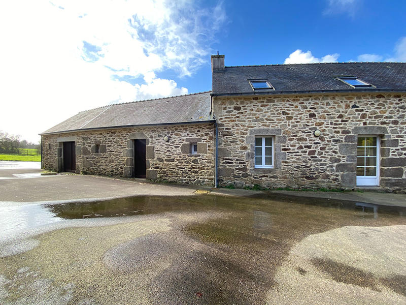 Maison - 90 m² - 4 pièces