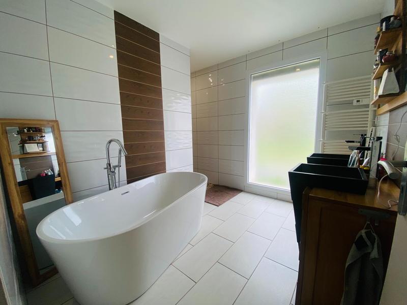 Maison - 108 m² - 4 pièces