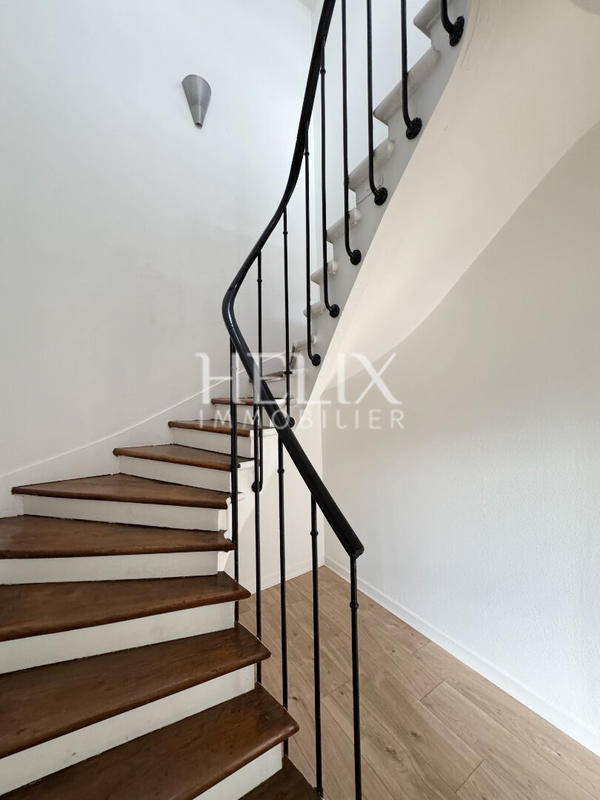 Appartement - 141 m² - 7 pièces