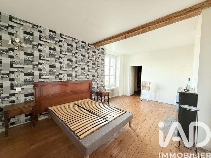 Maison - 262 m² - 8 pièces