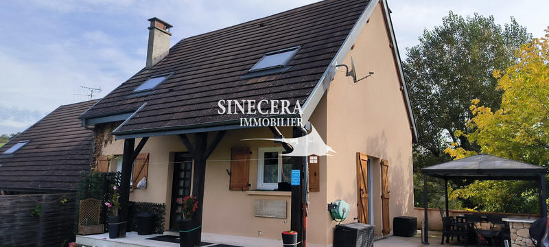 Maison - 450 m² - 20 pièces