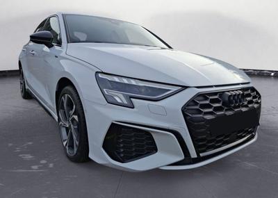 Audi A3 sportback 45 TFSIe s-Line 245 Hybride Rechargeable / Camera de Recul Apple Carplay Android Auto Regulateur Distance Keyless Jantes 18 Coffre Elec