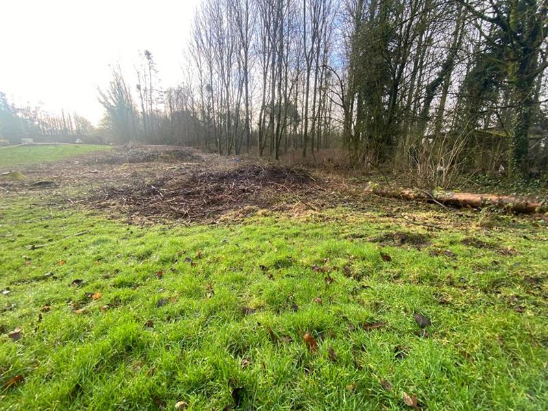 Terrain constructible - 3 000 m²