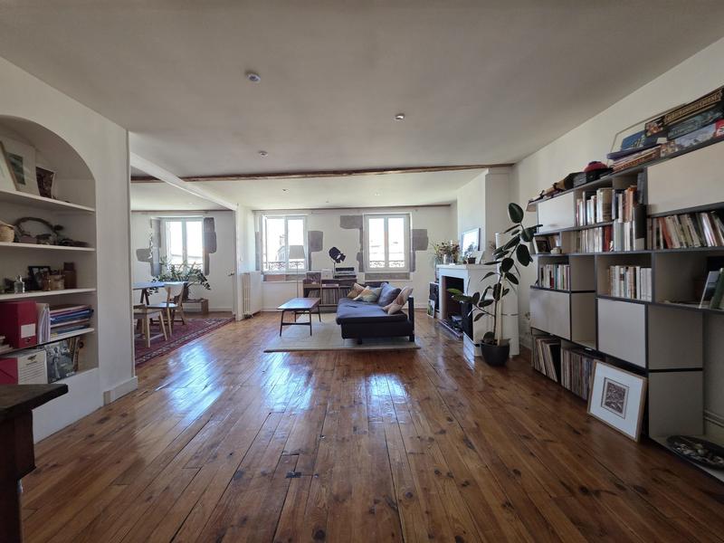 Appartement - 129 m² - 4 pièces