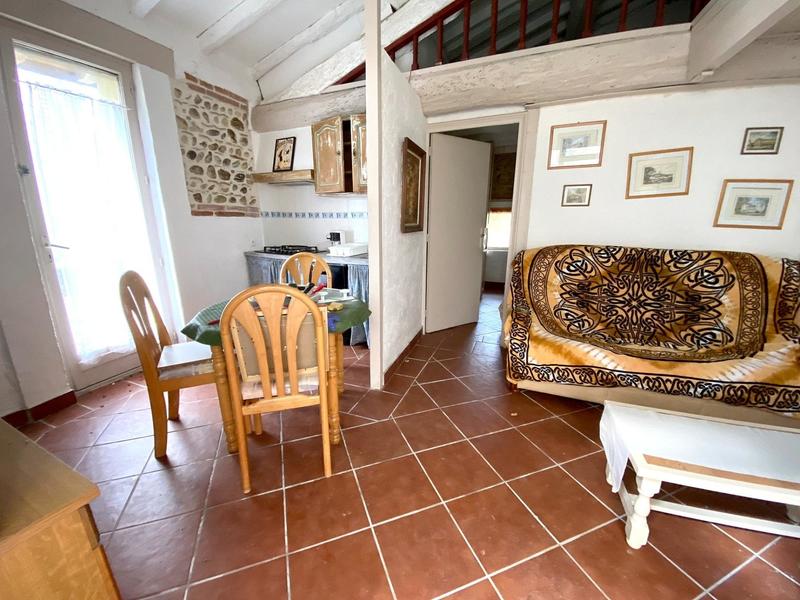 Maison - 450 m² - 16 pièces