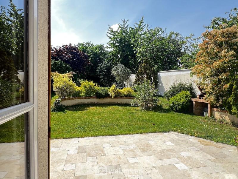 Maison - 190 m² - 6 pièces