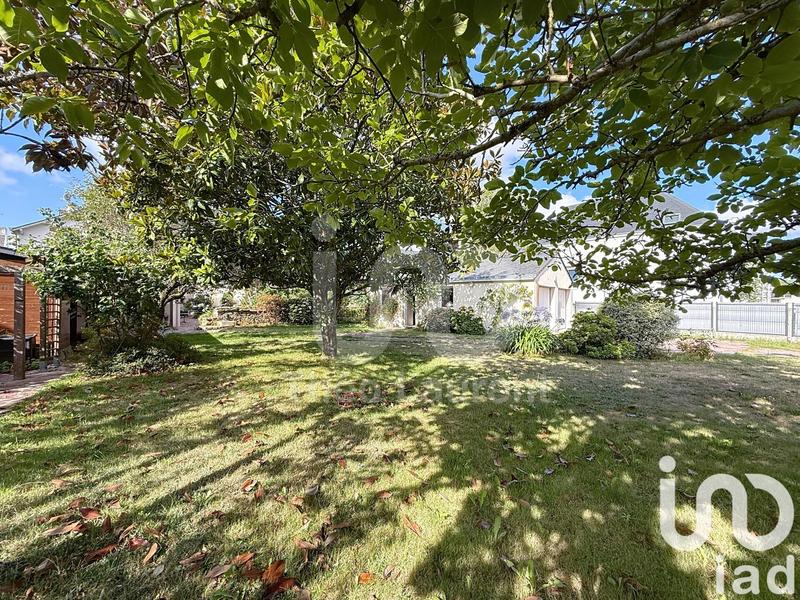 Maison - 255 m² - 10 pièces