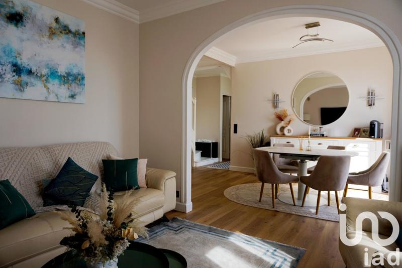 Maison - 180 m² - 6 pièces