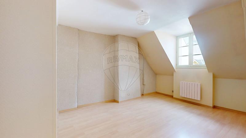 Appartement - 170 m² - 8 pièces