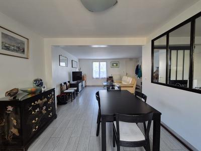 Maison - 88 m² - 5 pièces