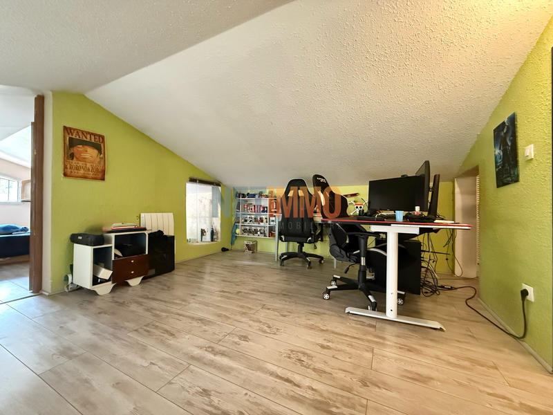 Maison - 190 m² - 9 pièces