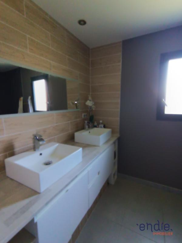 Maison - 206 m² - 8 pièces