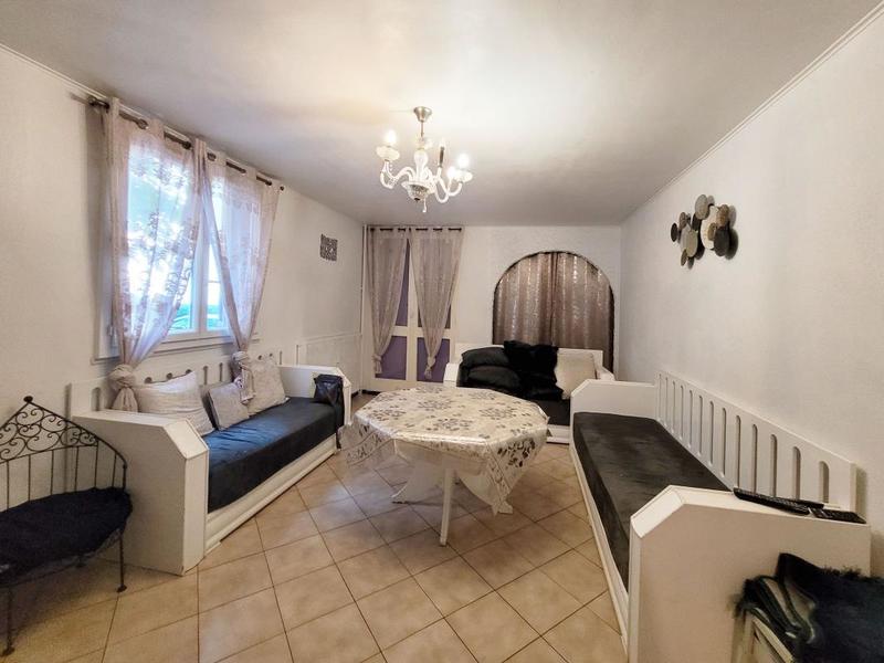 Appartement - 88 m² - 5 pièces