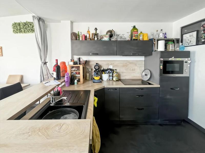 Appartement - 180 m² - 8 pièces